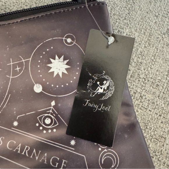 NWT Fairyloot Exclusive The Atlas‎ Six Olivie Blake Zippered Book/tablet Sleeve - Picture 2 of 6